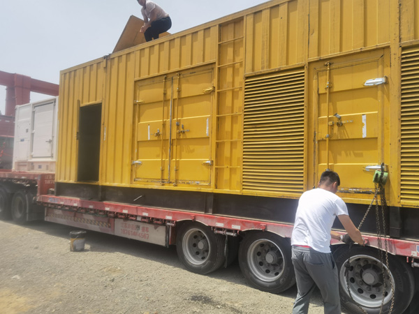 洛川除了负载情况和发动机维护,还有哪些因素会影响 200kw 柴油发电机的油耗?